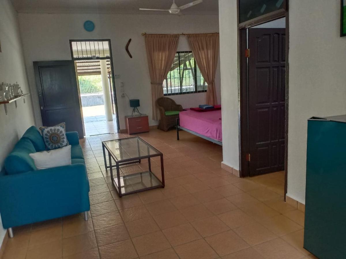 Отель Mb Camp Singkil Gosongtelaga Экстерьер фото