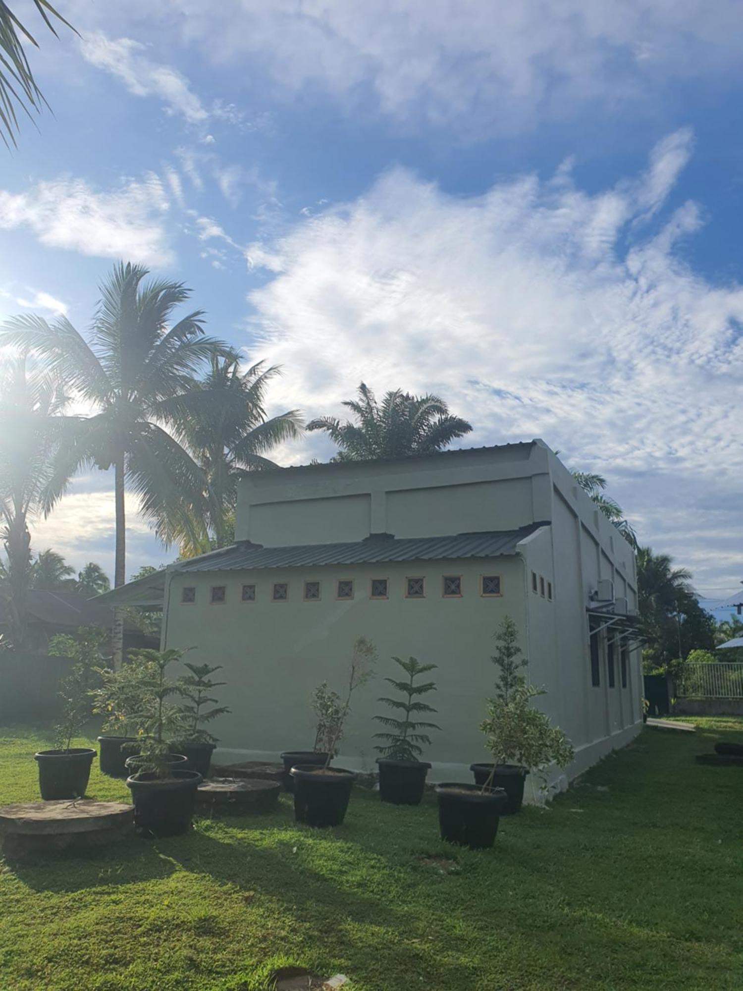 Отель Mb Camp Singkil Gosongtelaga Экстерьер фото